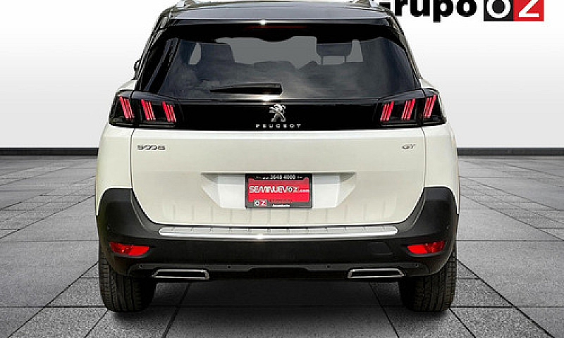 Peugeot 5008 2023...
