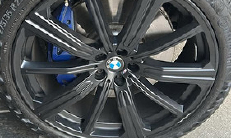 Bmw X5 4.4 V8 M60I...