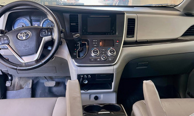 Toyota Sienna 3.5 Xl...