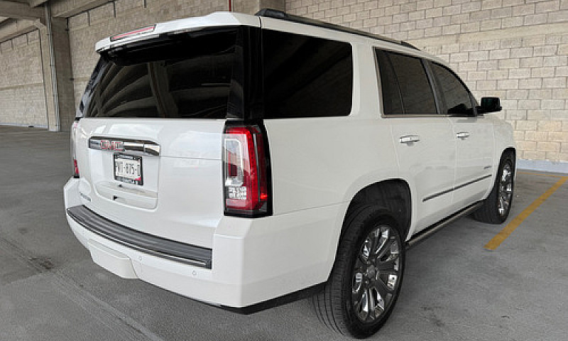 Gmc Yukon Denali 4X4...