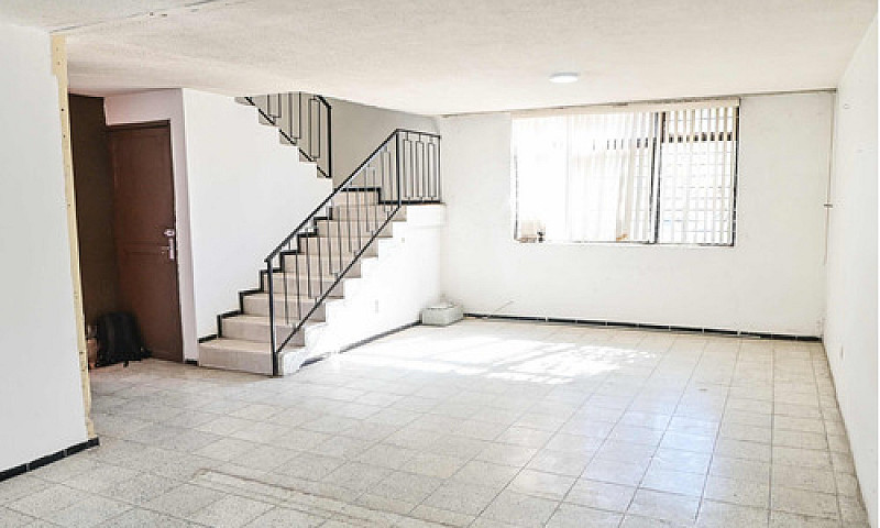 Hermosa Casa En Jard...