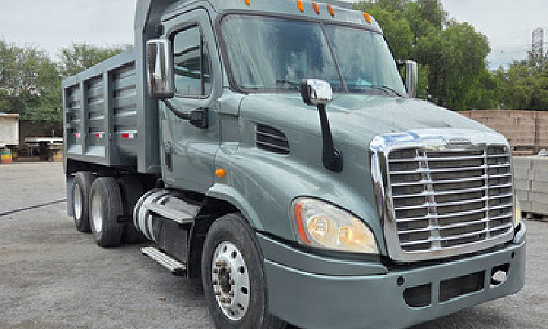Freighliner Cascadia...