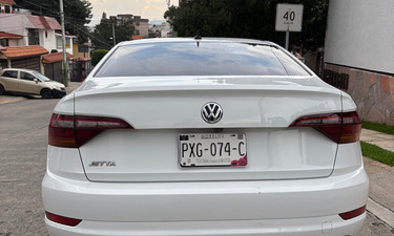 Volkswagen Jetta 1.4...