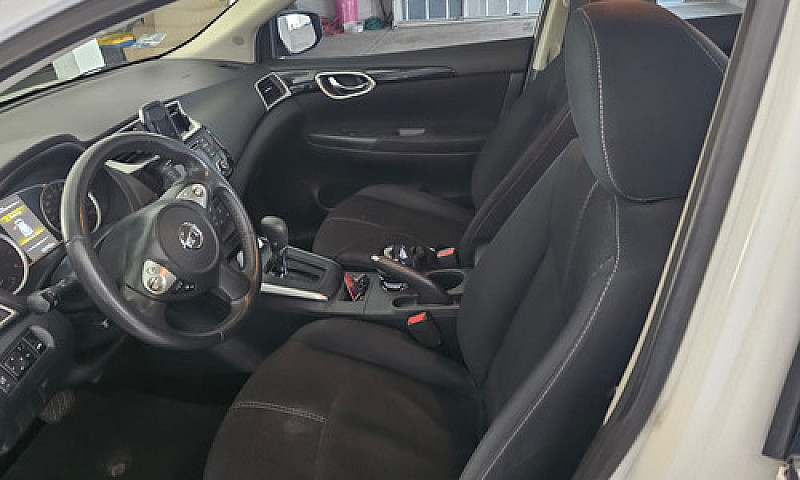 Nissan Sentra 1.8 Ad...