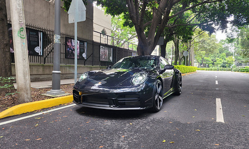 Porsche 911 Carrera ...