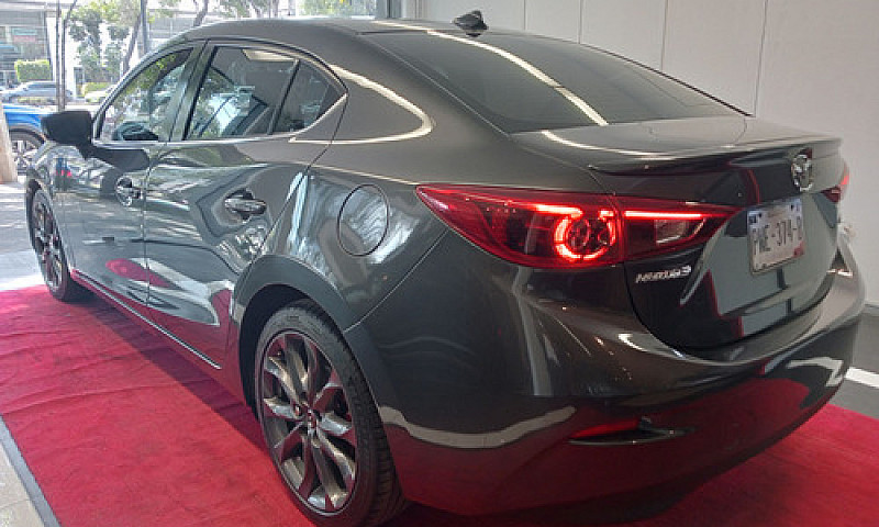 Mazda Mazda 3 2015...