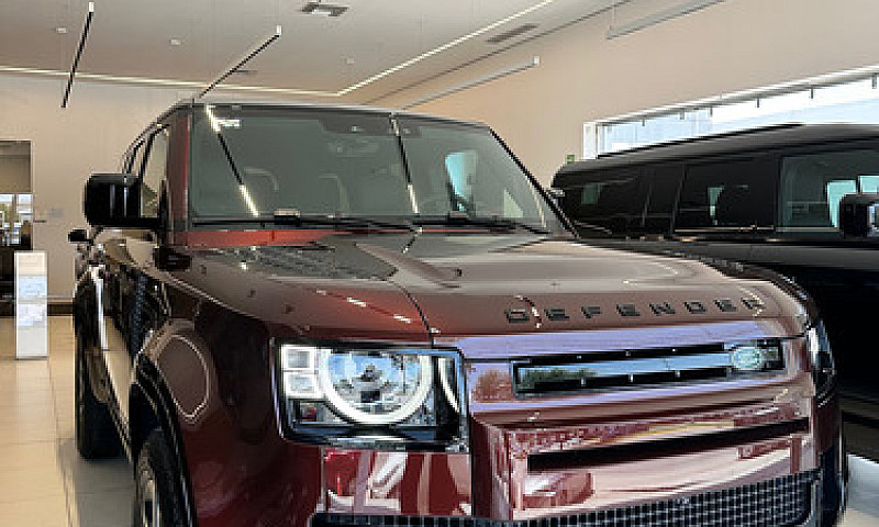 Land Rover Defender ...