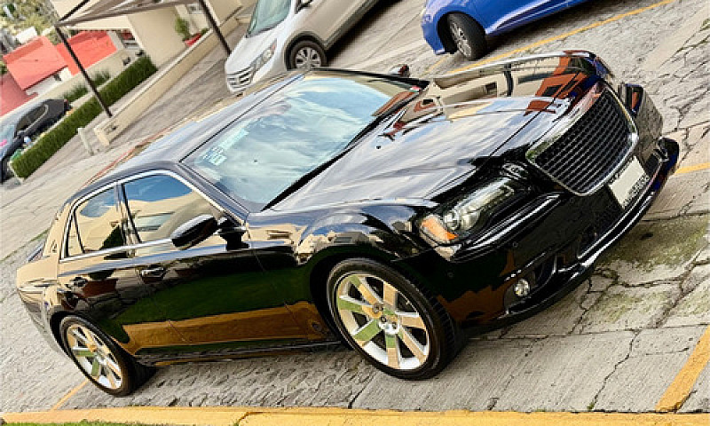 Chrysler 300 6.4 Srt...