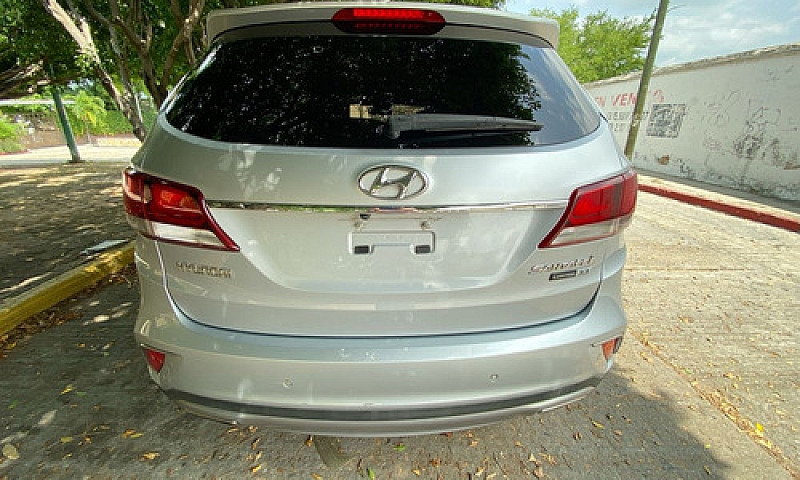 Hyundai Santa Fe 201...