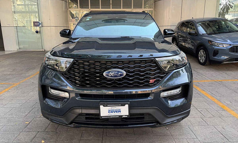 Ford Explorer 2023...