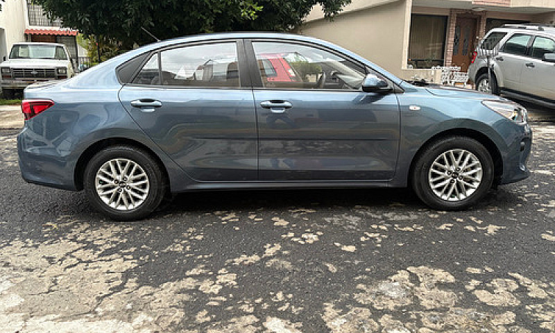Kia Rio 1.6 Lx Sedan...