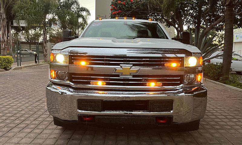 Chevrolet Silverado ...