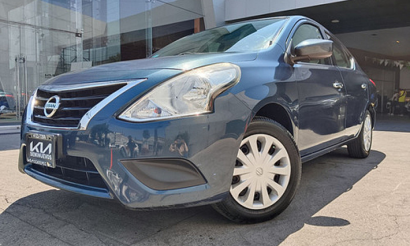 Nissan Versa 2016...