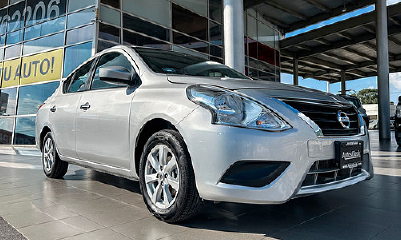 Nissan Versa 2019...