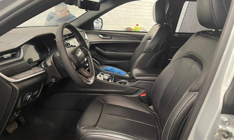 Jeep Grand Cherokee ...