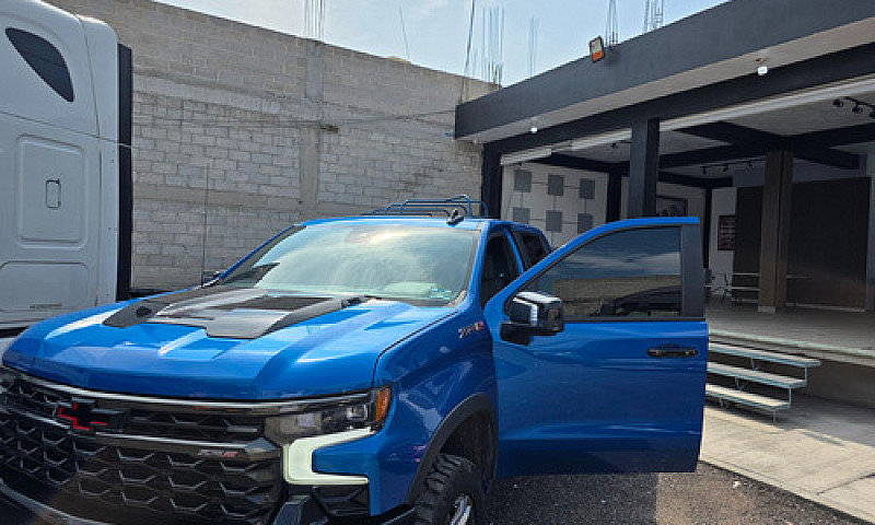 Chevrolet Cheyenne 6...