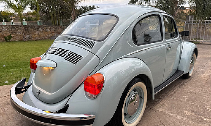 Volkswagen Sedan Ult...