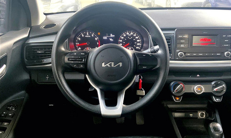 Kia Rio 2023...