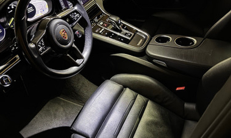 Porsche Panamera 4 E...