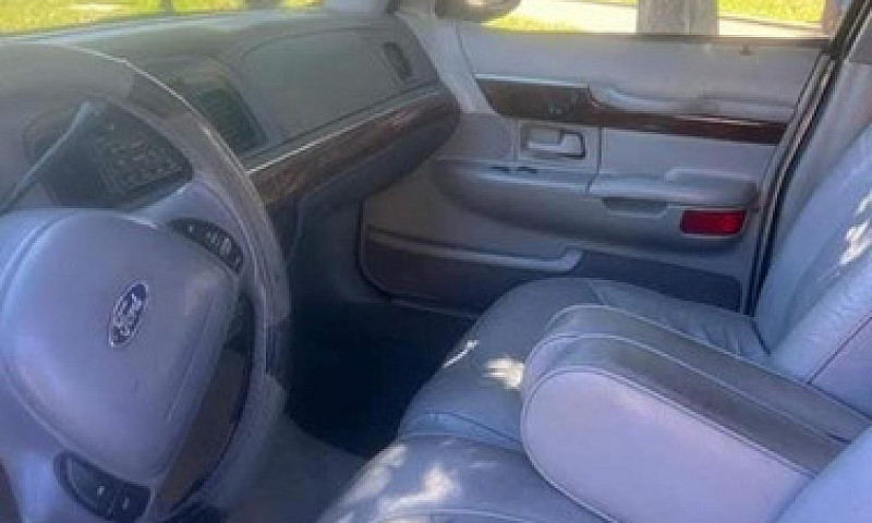 Ford Grand Marquis L...