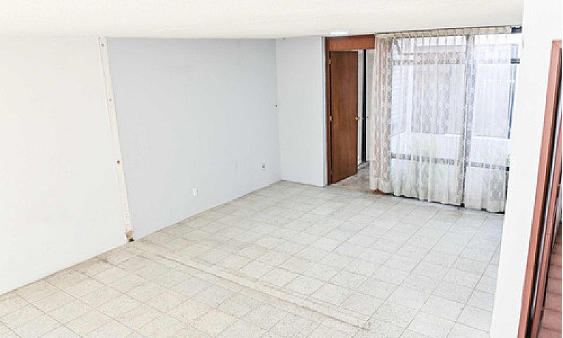 Hermosa Casa En Jard...