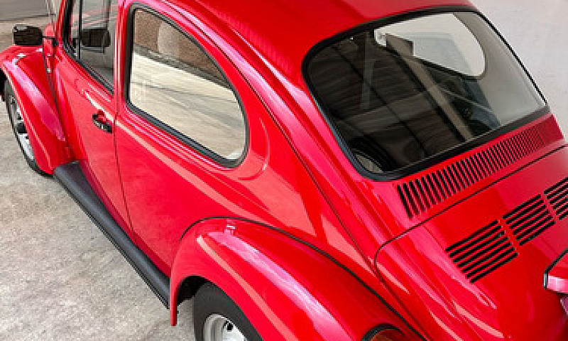 Volkswagen Sedan Uni...