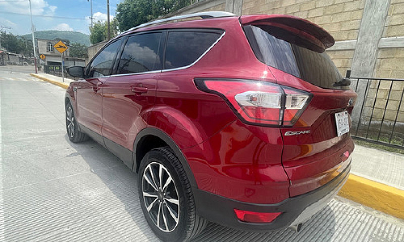 Ford Escape 2.0 Tita...