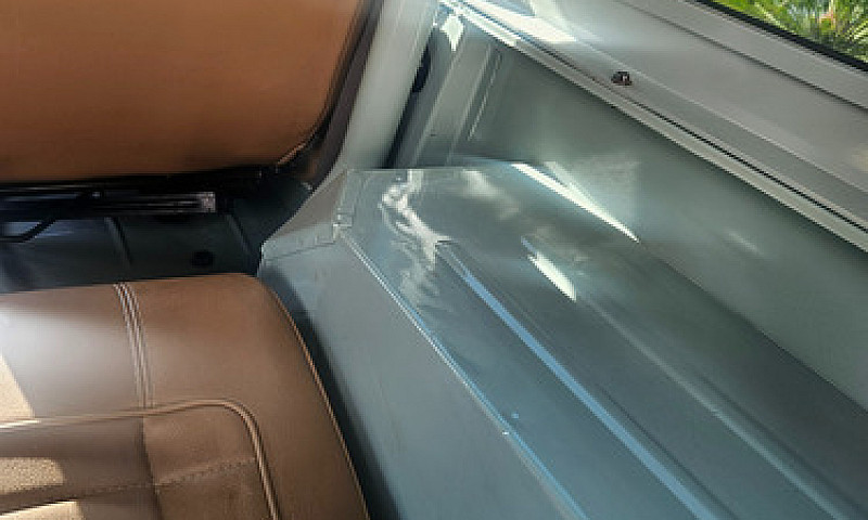 Jeep Wrangler Se Tec...