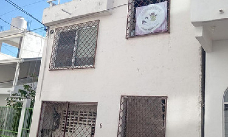 Casa En Venta En Uh ...