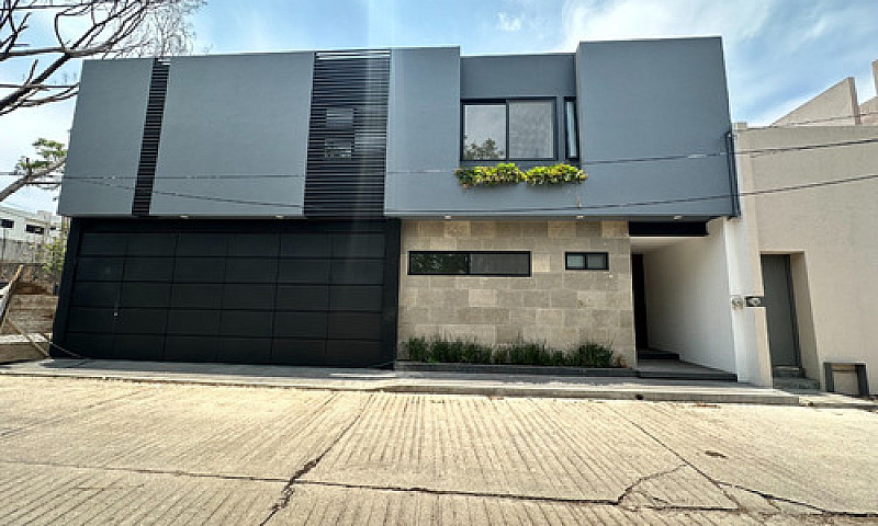 Casa En Venta En Cue...