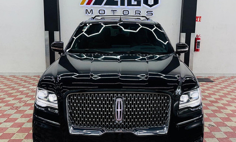 Lincoln Navigator 3....