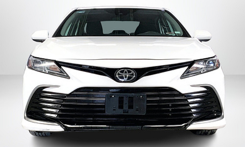 Toyota Camry 2021...