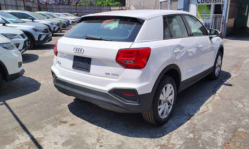 Audi Q2 2022...