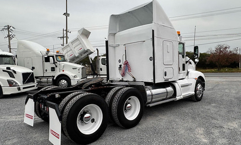 Kenworth T660 Aeroca...