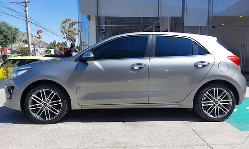 Kia Rio 2022...