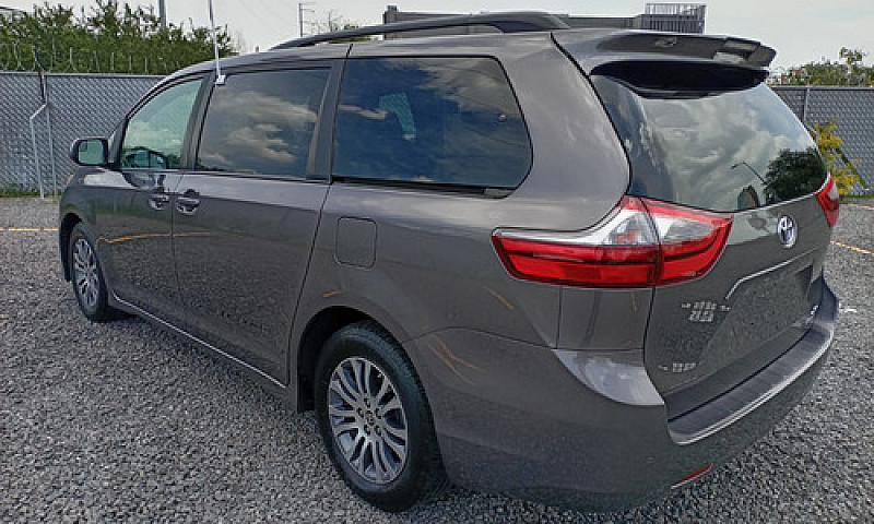 Toyota Sienna 2020...