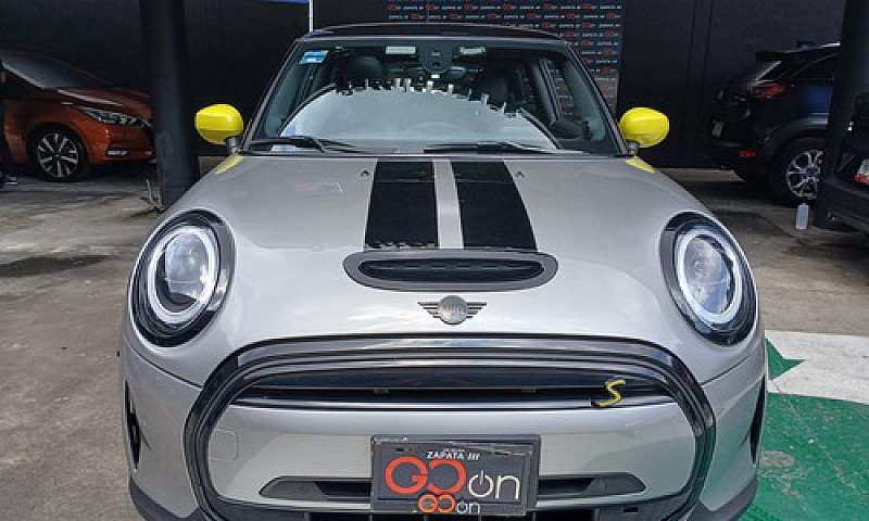 Mini Cooper 2024...