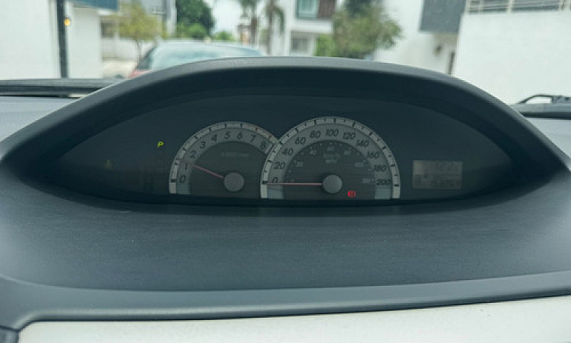 Toyota Yaris 1.5 Sed...