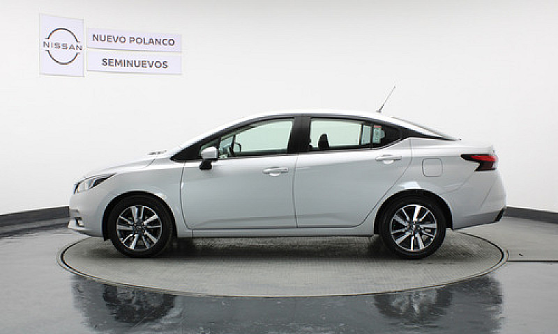 Nissan Versa 2022...