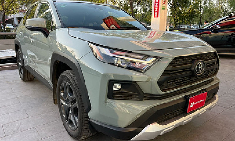Toyota  Rav4  2023...