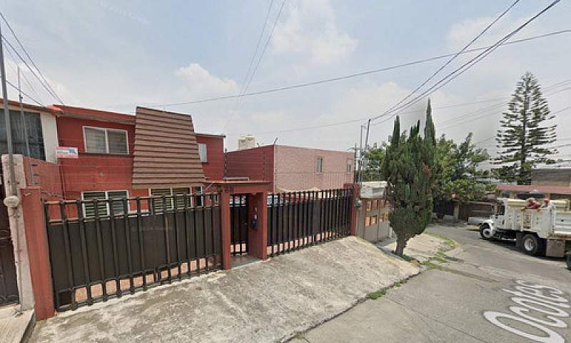 Venta De Casa Con Gr...