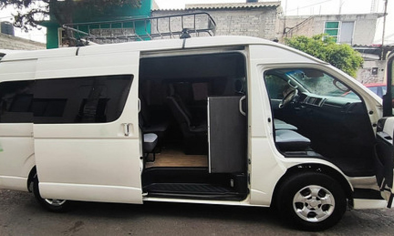 Toyota Hiace 2.7 Bus...