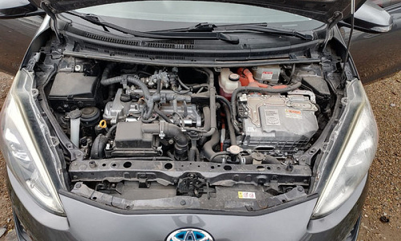 Toyota Prius C 1.5 H...