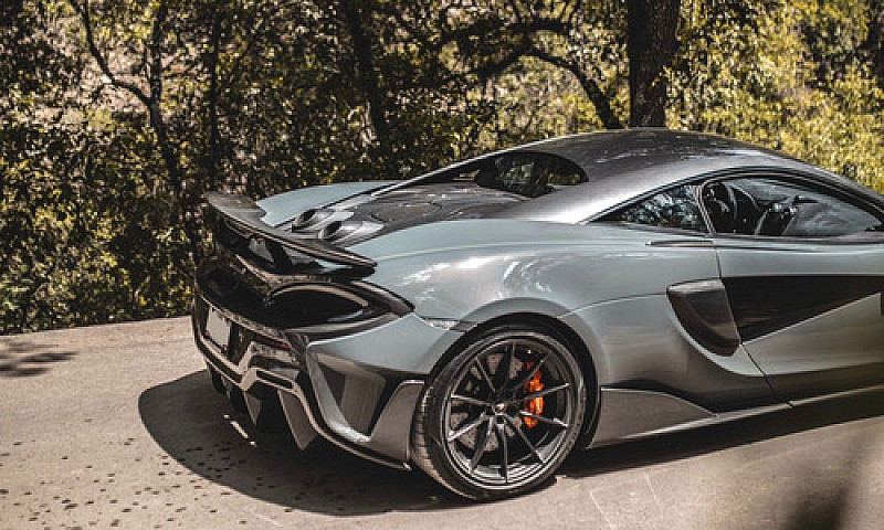 Mclaren 600Lt 3.8 Co...