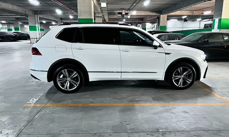 Vw Tiguan R Line...
