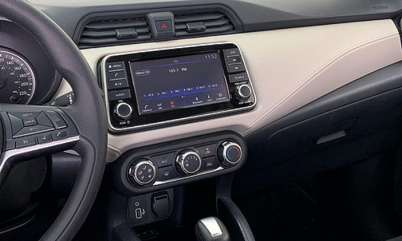 Nissan Versa 2021...