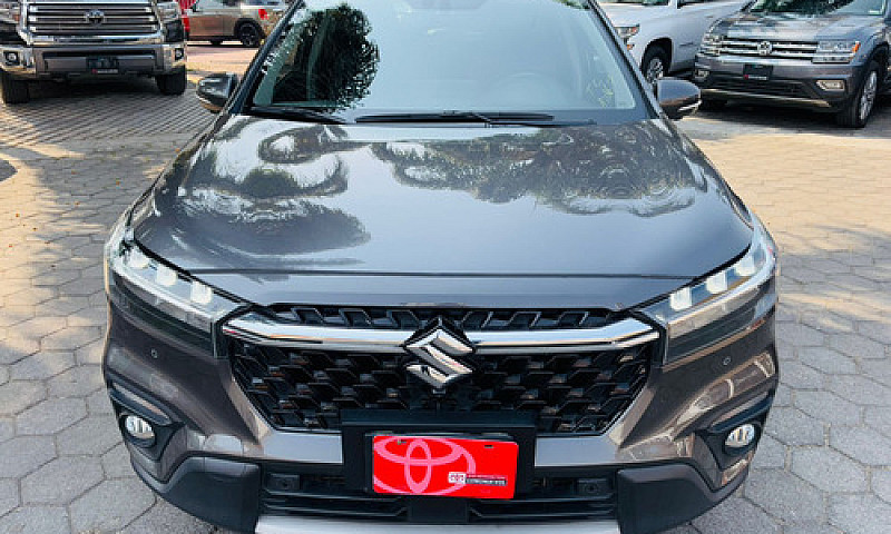 Suzuki S-Cross 2023...