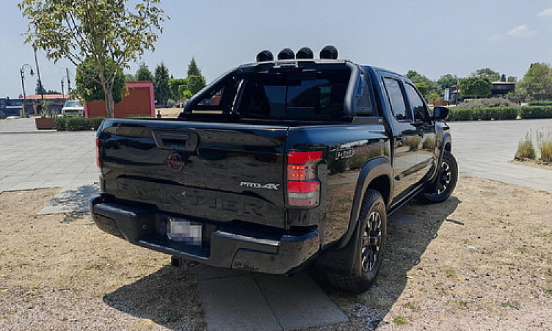Nissan Frontier 3.8 ...