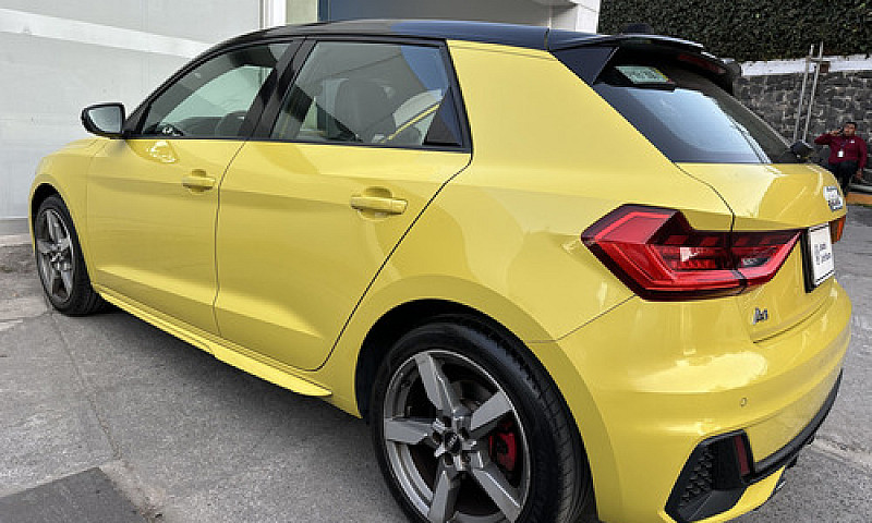 Audi A1 S-Line 2.0 2...