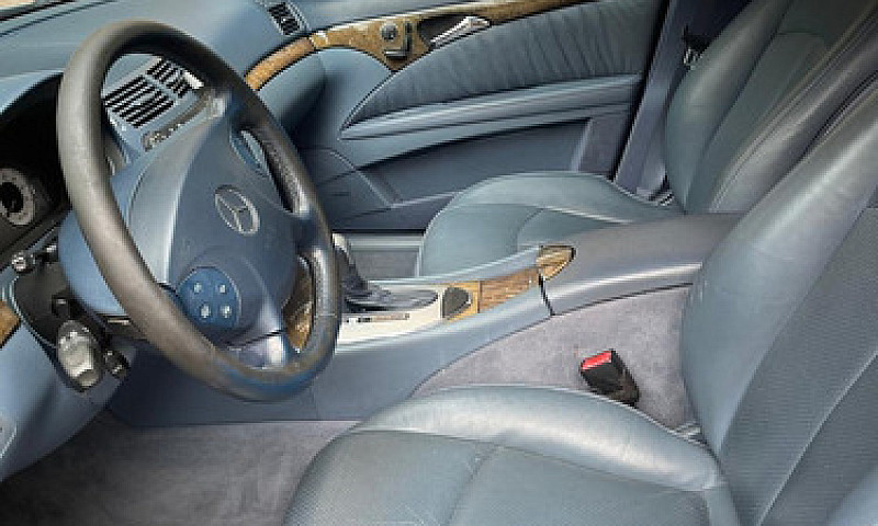 Mercedes Benz E350 4...